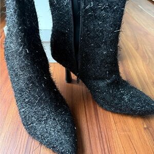 Elegant Black Tinsel Women's Boots Sz 9 sparkly upscale Sexy Vixen Romantic